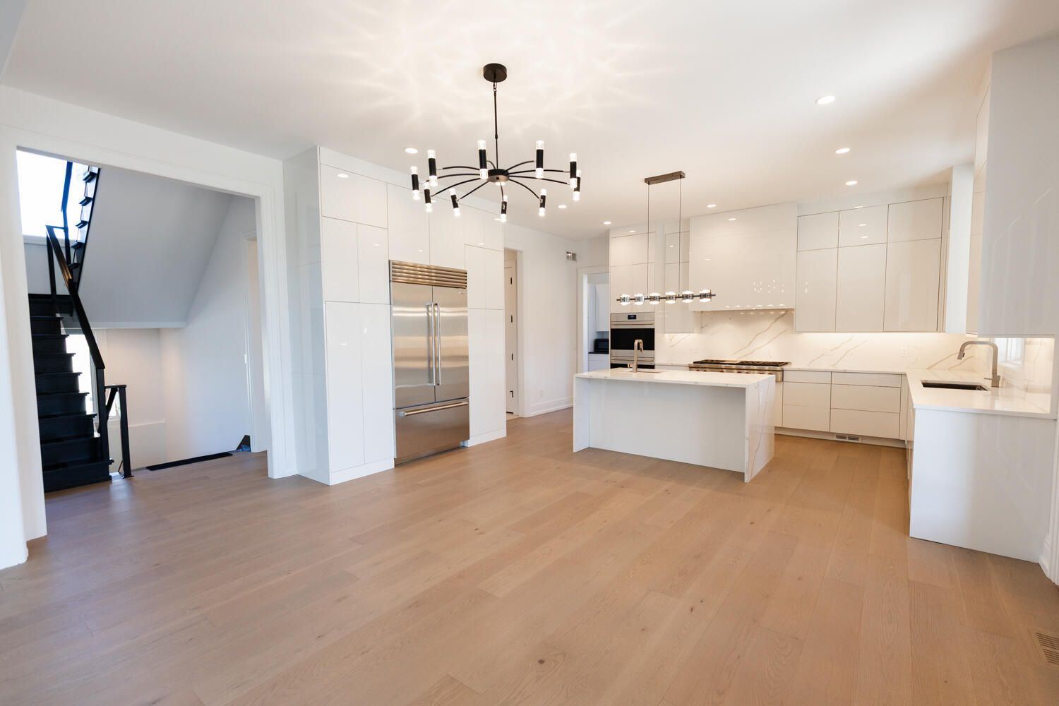 1538 LINDEN