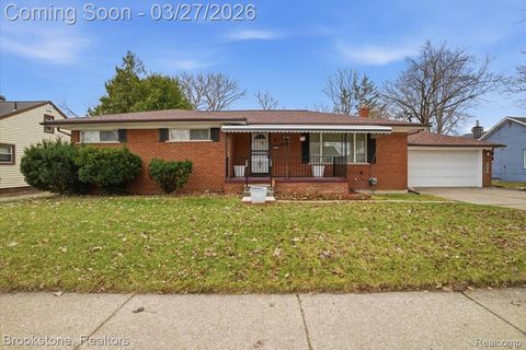 1976 Goulson Avenue Warren City MI 48091