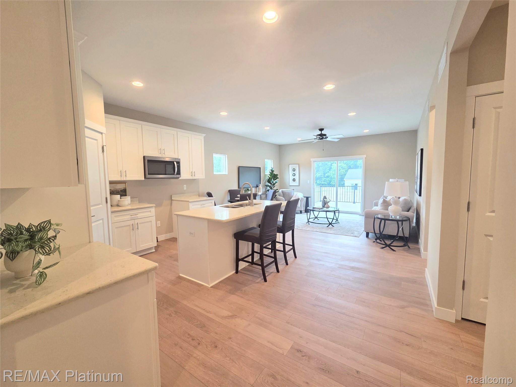 867 Oakwood Circle 25