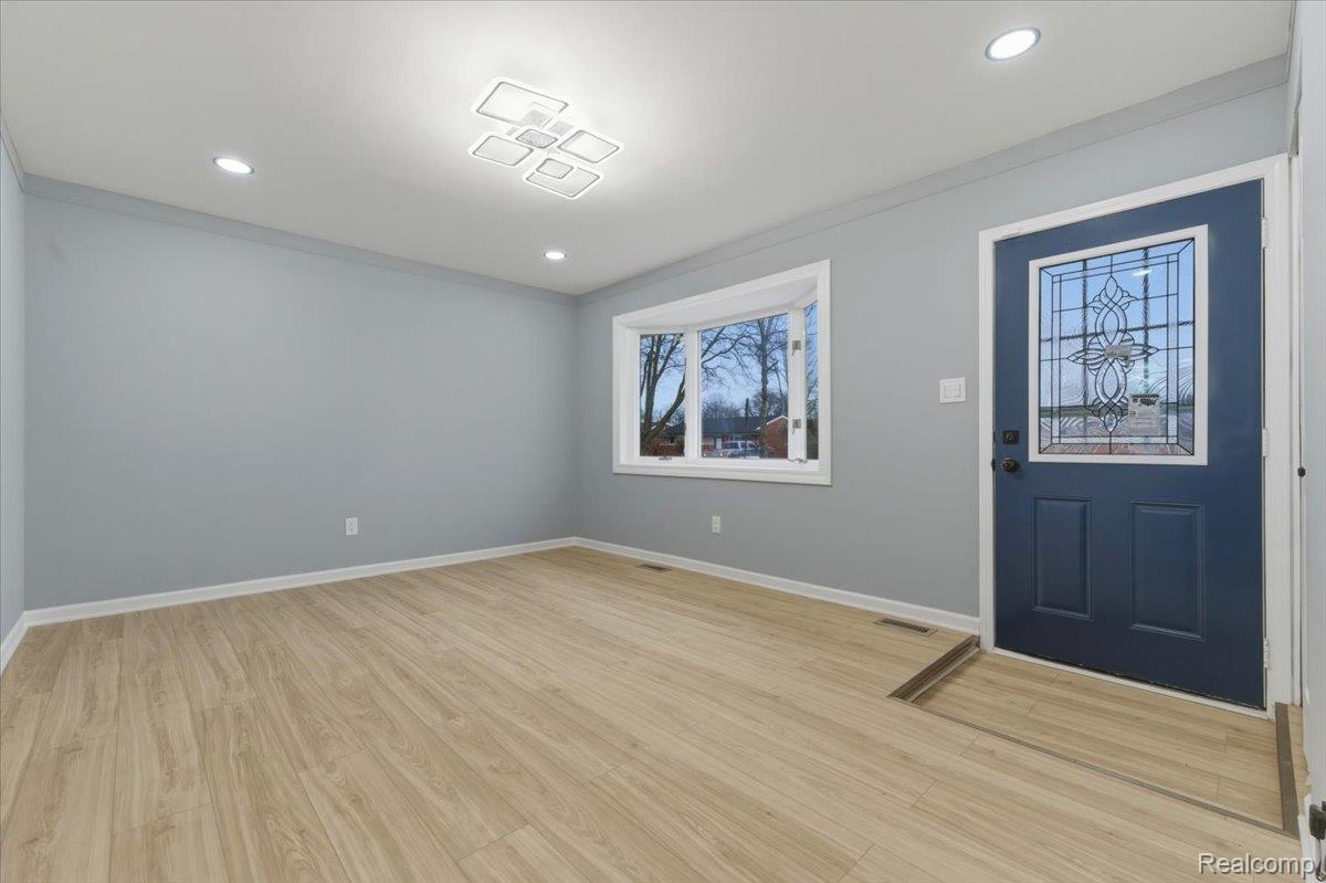 30139 Flanders Avenue