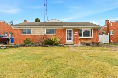 30139 Flanders Avenue Warren City MI 48088