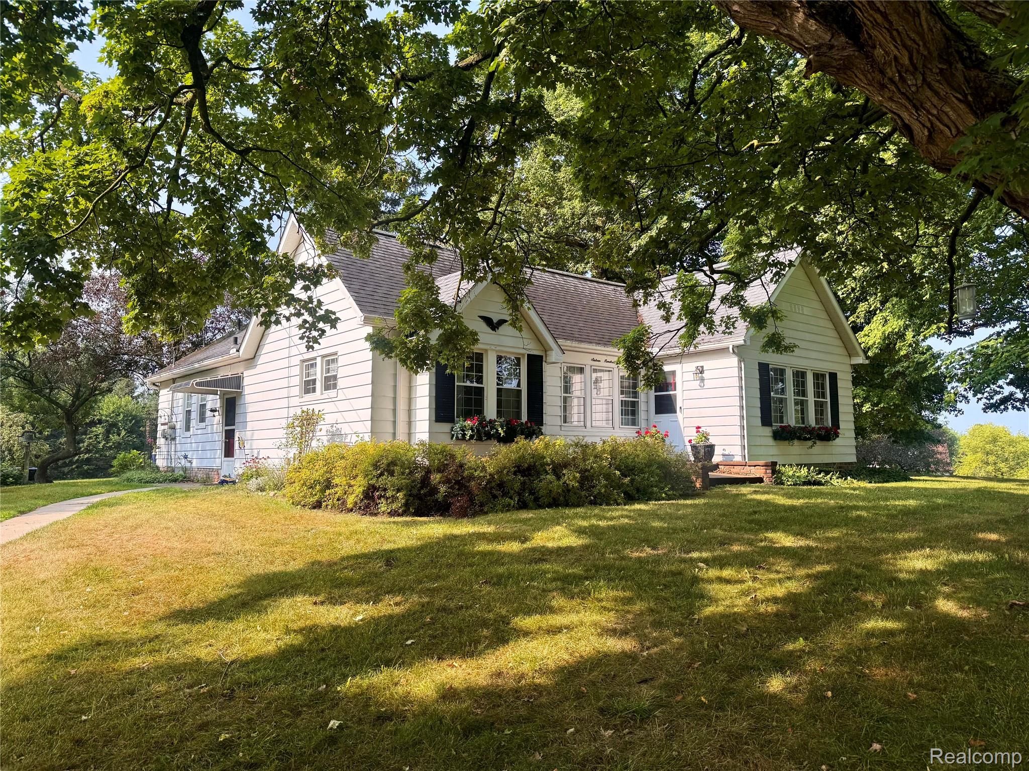 1600 E Dryden Road