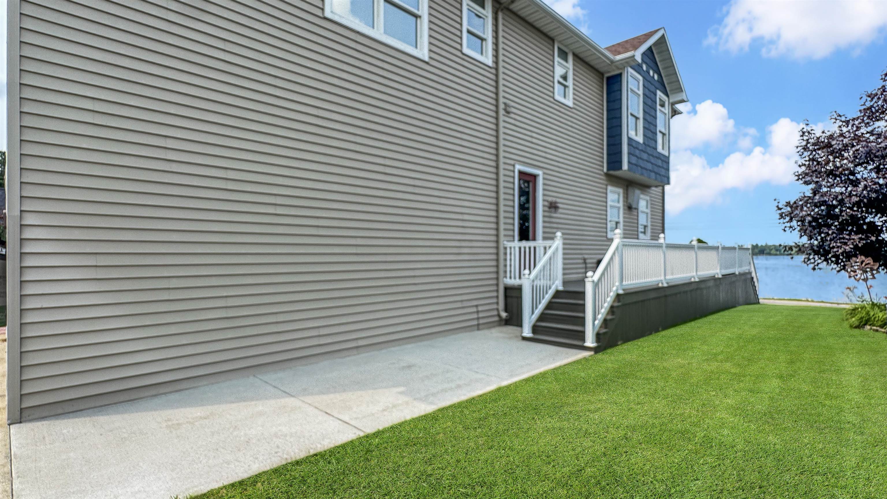 2121 Sunnyside Drive
