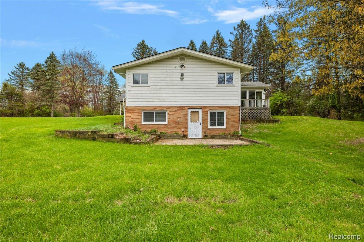 865 N Lapeer Road