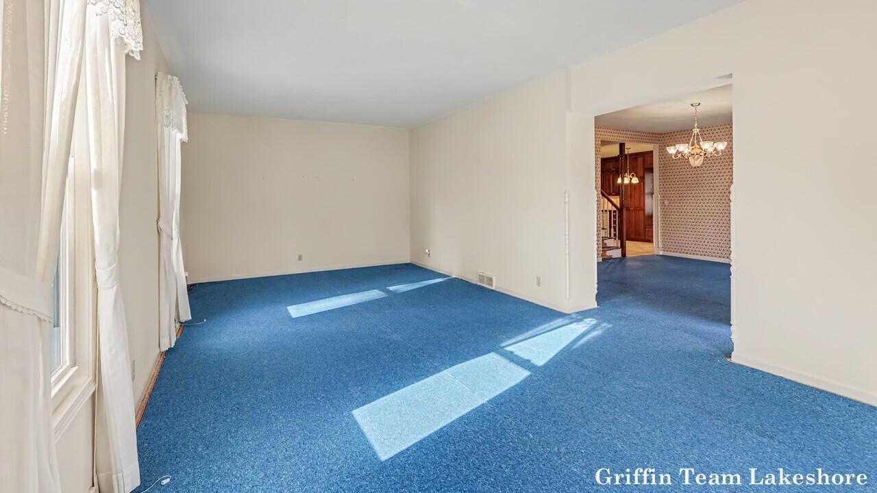 1021 Paw Paw Drive
