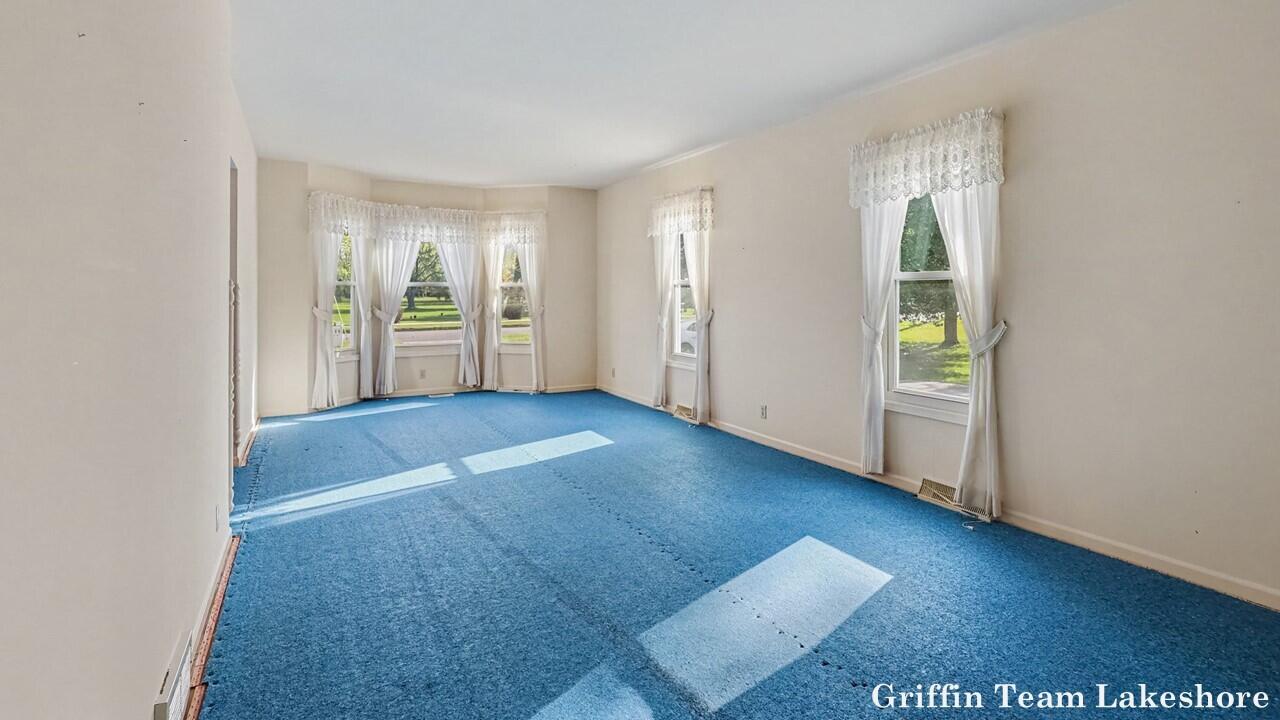 1021 Paw Paw Drive
