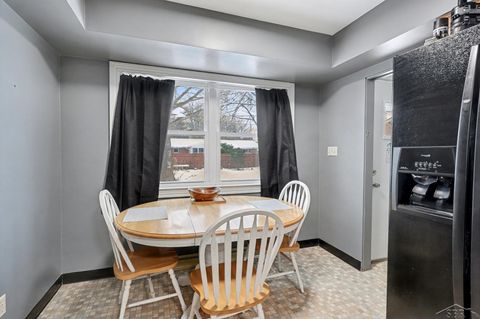 Tiny photo for 1308 N Dewitt Street, Bay City City, MI 48706 (MLS # 61050196383)