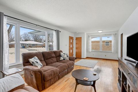 Tiny photo for 1308 N Dewitt Street, Bay City City, MI 48706 (MLS # 61050196383)