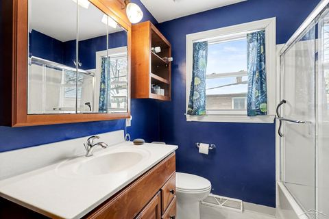 Tiny photo for 1308 N Dewitt Street, Bay City City, MI 48706 (MLS # 61050196383)