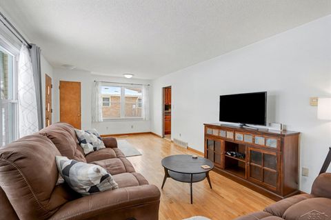 Tiny photo for 1308 N Dewitt Street, Bay City City, MI 48706 (MLS # 61050196383)