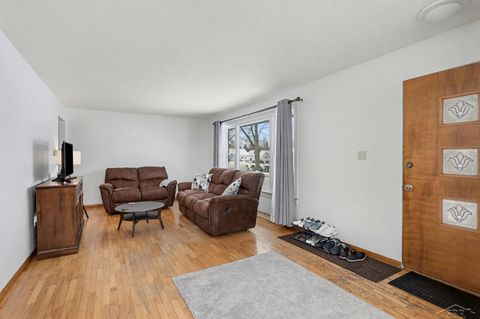 Tiny photo for 1308 N Dewitt Street, Bay City City, MI 48706 (MLS # 61050196383)