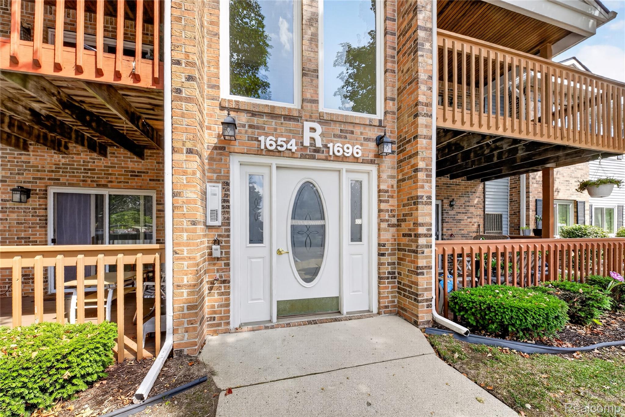 1684 Shoemaker Drive