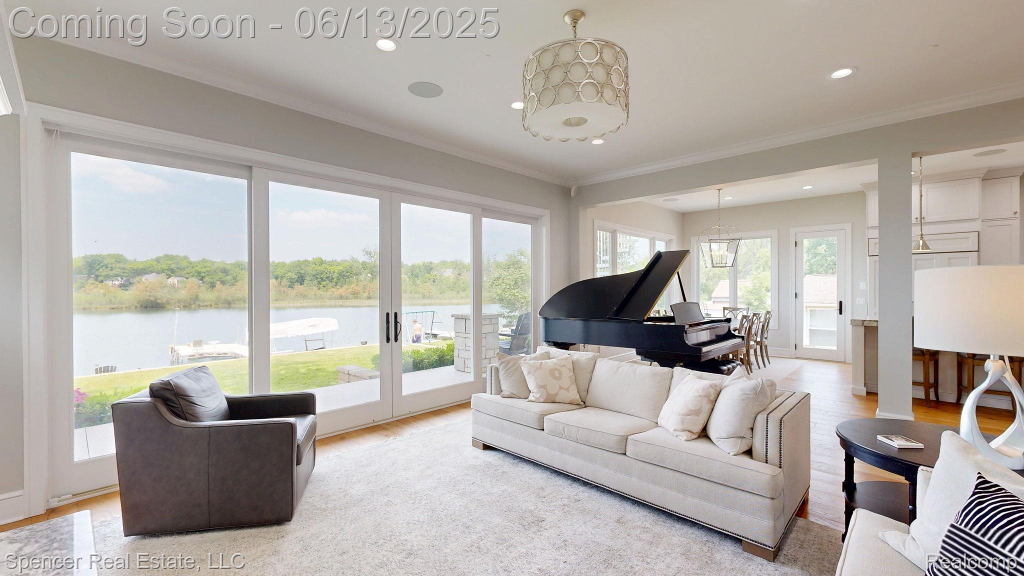 571 Dunleavy Drive