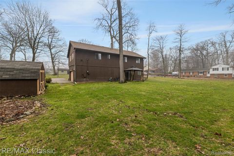 Tiny photo for 3642 Ashview Street, West Bloomfield Charter Township, MI 48324 (MLS # 20261018401)
