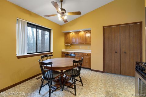 Tiny photo for 3642 Ashview Street, West Bloomfield Charter Township, MI 48324 (MLS # 20261018401)