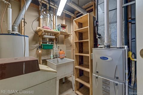 Tiny photo for 3642 Ashview Street, West Bloomfield Charter Township, MI 48324 (MLS # 20261018401)