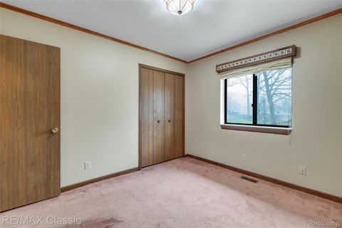 Tiny photo for 3642 Ashview Street, West Bloomfield Charter Township, MI 48324 (MLS # 20261018401)