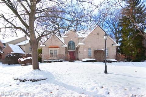 3628 Warwick Drive Rochester Hills City MI 48309