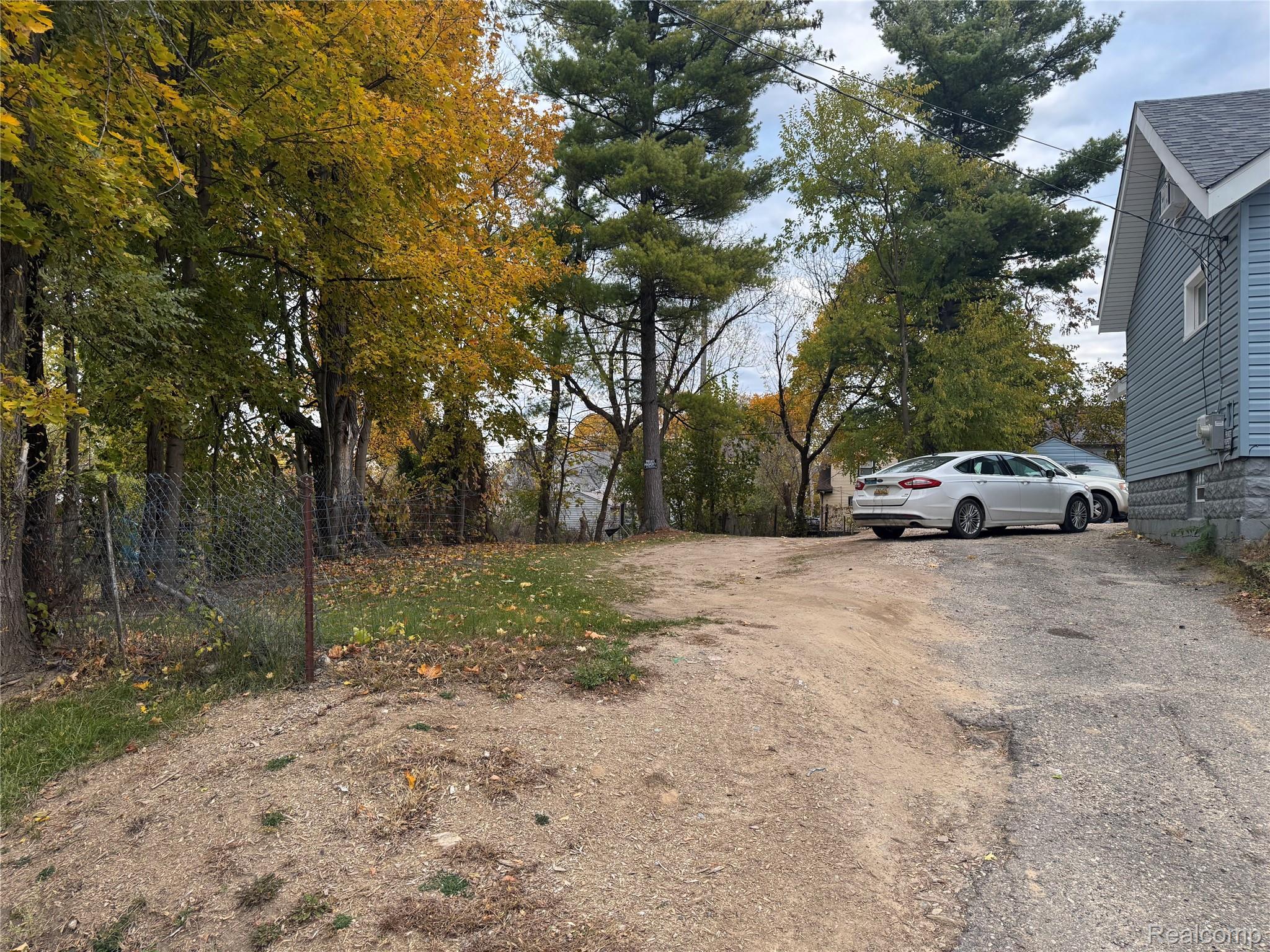 287 S Anderson Avenue