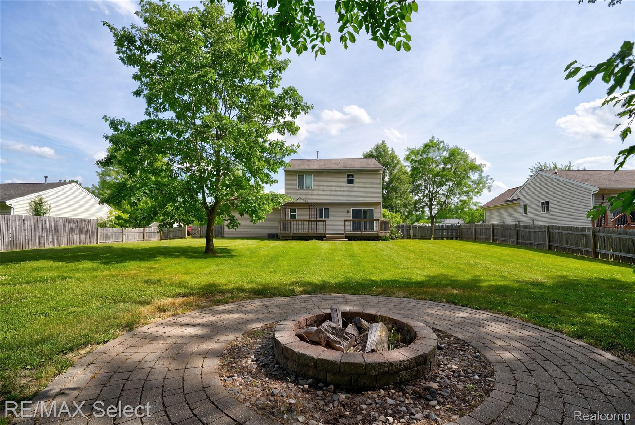 4399 Eagle Lane