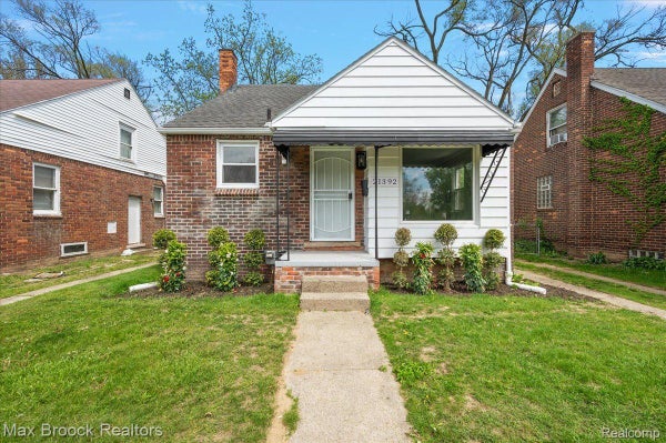 21392 BETHLAWN BLVD, FERNDALE, MI 48220 - Image 314c26d60a49e0c2a524b488553f8c7e/1997717547