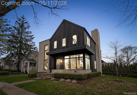 283 E Lincoln Street Birmingham City MI 48009