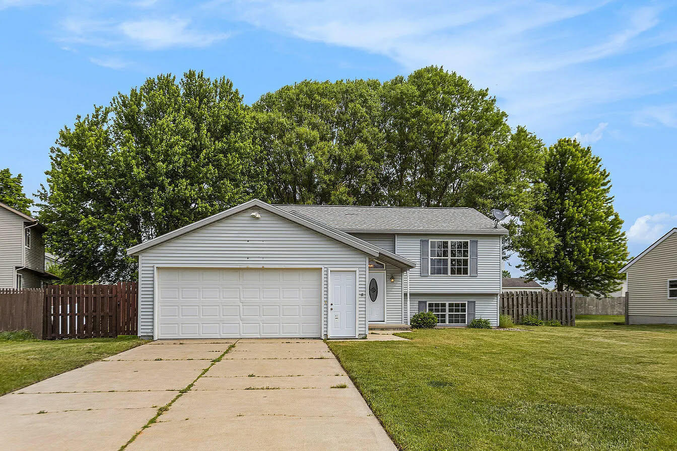 11752 Deerfield Drive