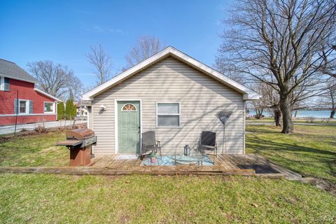 Tiny photo for 151 N Lakeview Boulevard, Rollin Township, MI 49253 (MLS # 56050203244)