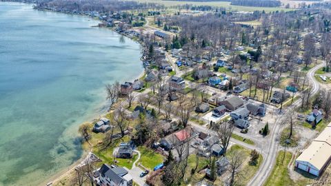 Tiny photo for 151 N Lakeview Boulevard, Rollin Township, MI 49253 (MLS # 56050203244)