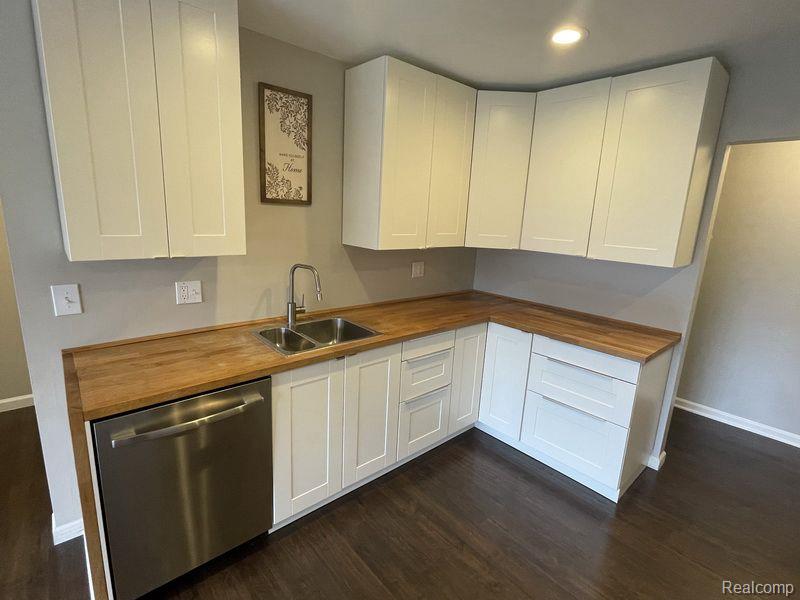 4924 BROOMFIELD