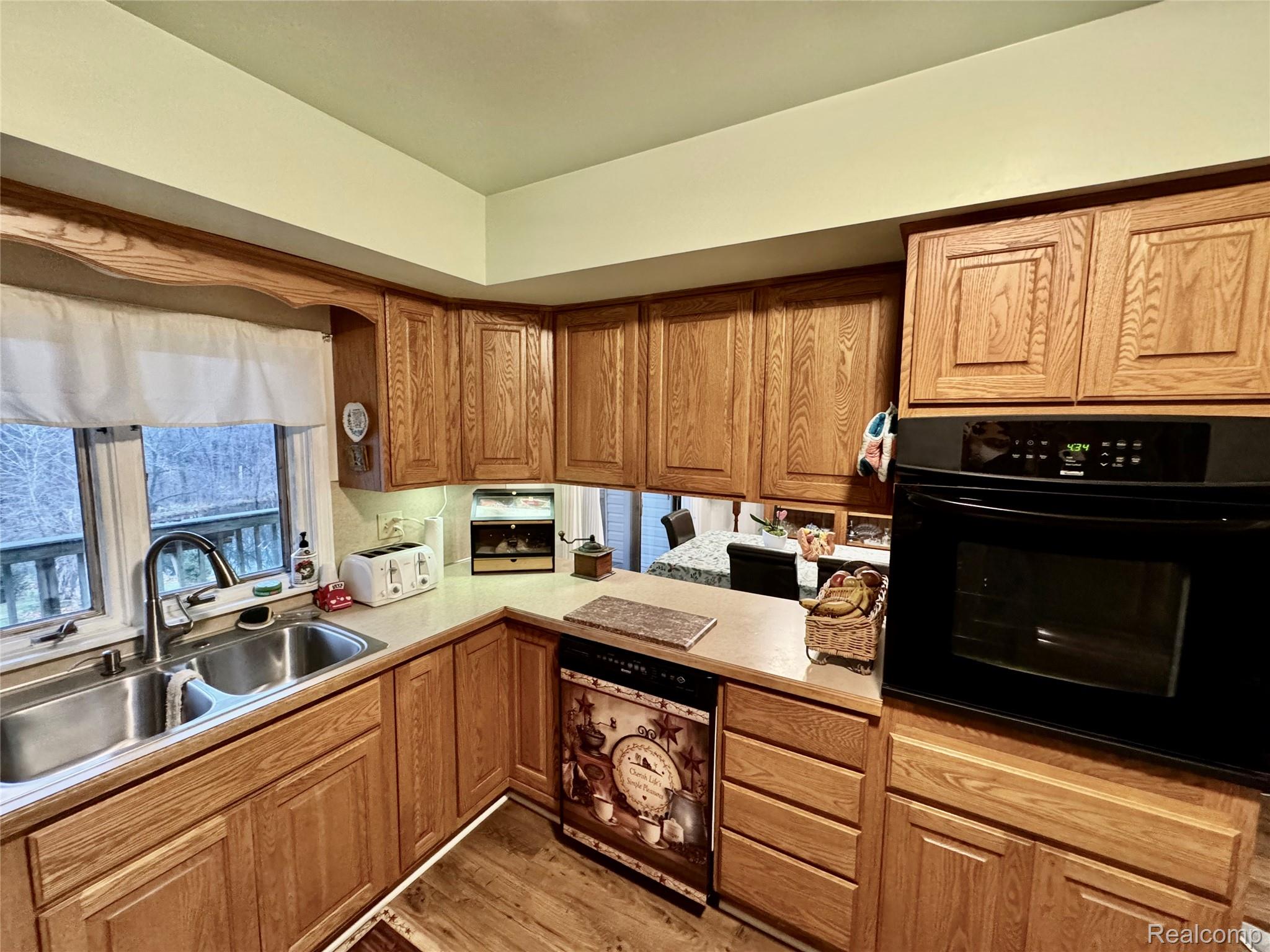 12189 DENTONVIEW Drive