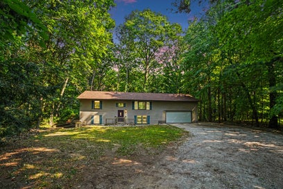 16137 Comstock Street Grand Haven Charter Township MI 49417