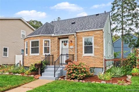 Photo of 514 Allen Street, Ferndale City, MI 48220 (MLS # 20261079409)
