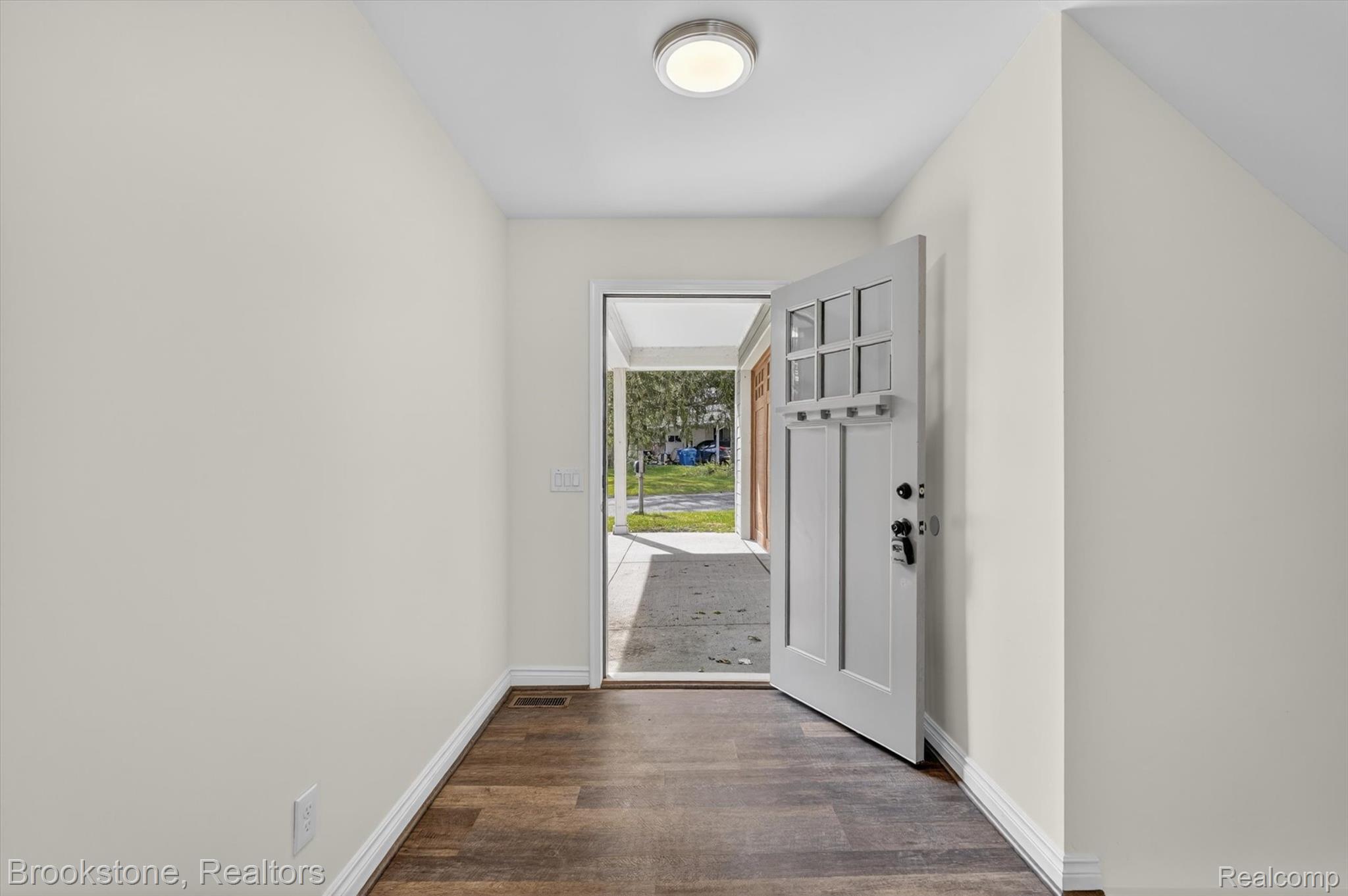 3695 Lotus Drive