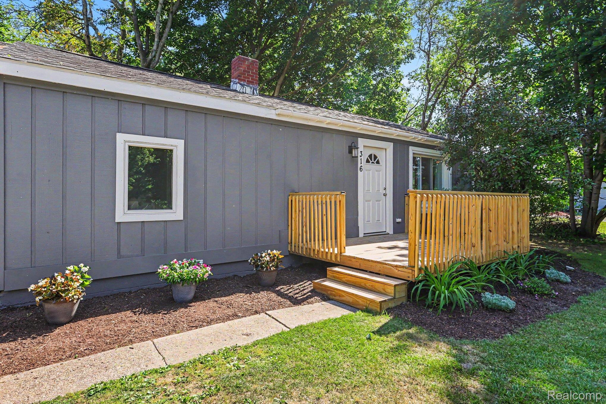 316 Oak Street