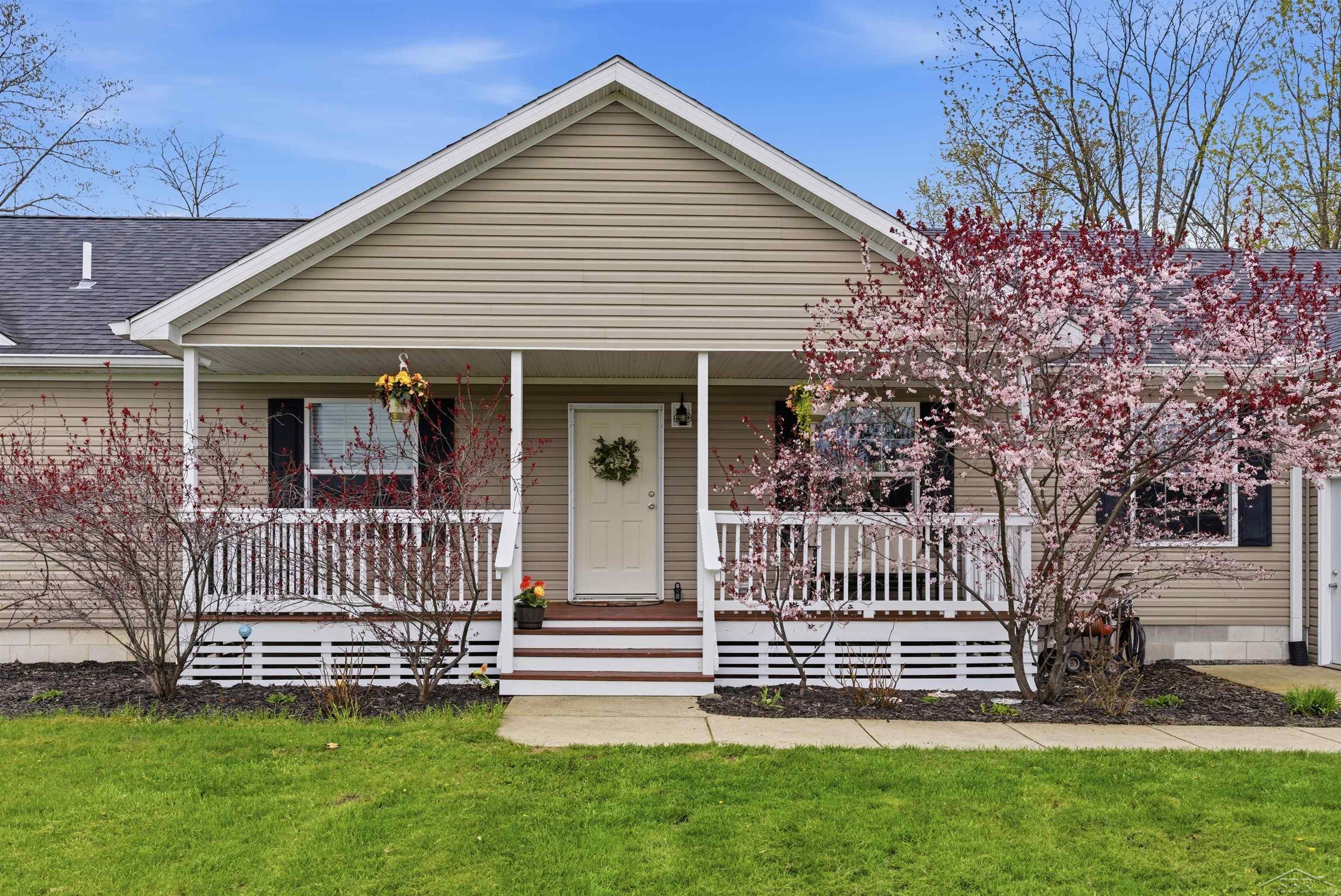2041 W Pine River Road