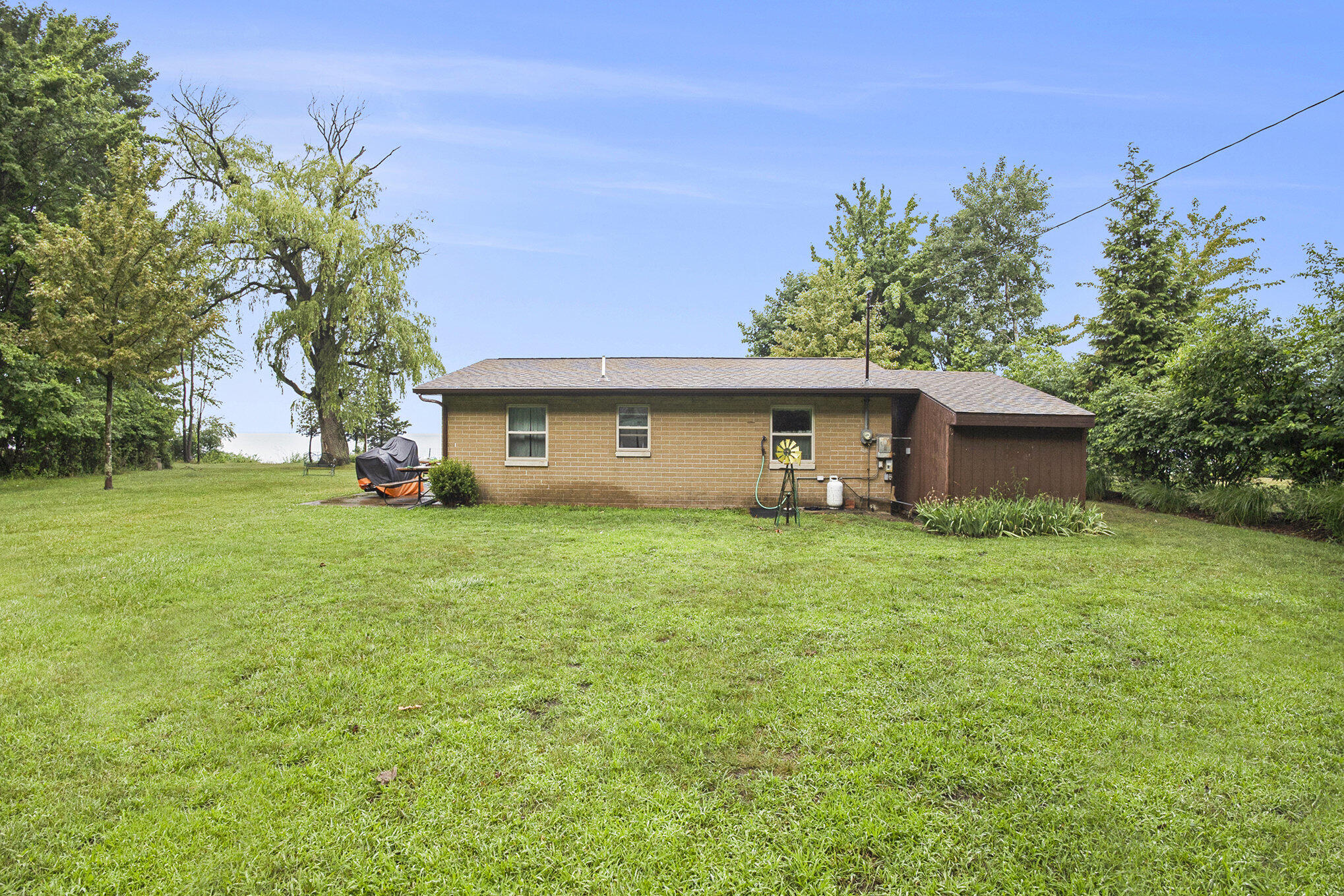 1466 Lake Shore Drive