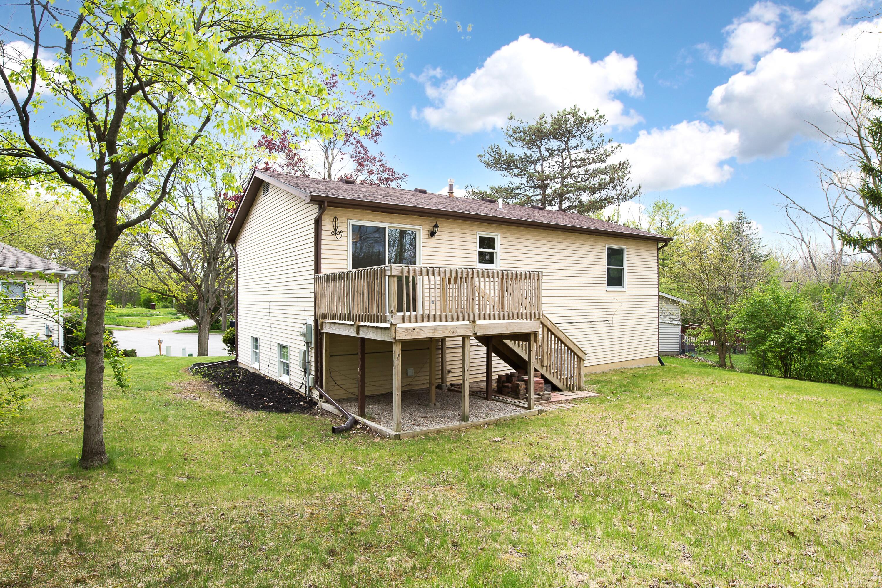 2105 Foss Court