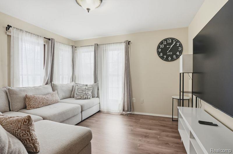 2679 Roundtree Drive