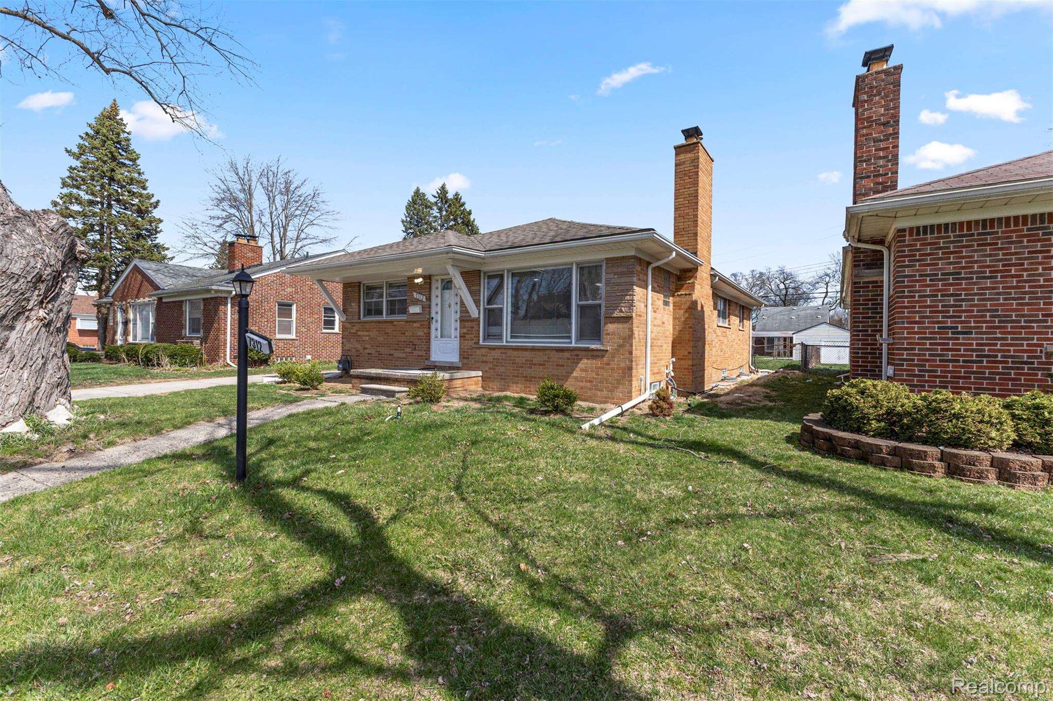 7312 Colonial Street