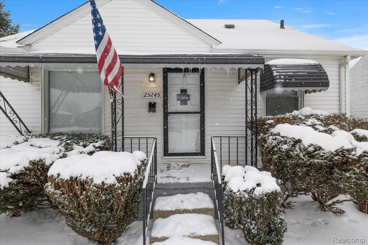 25245 Dodge Street