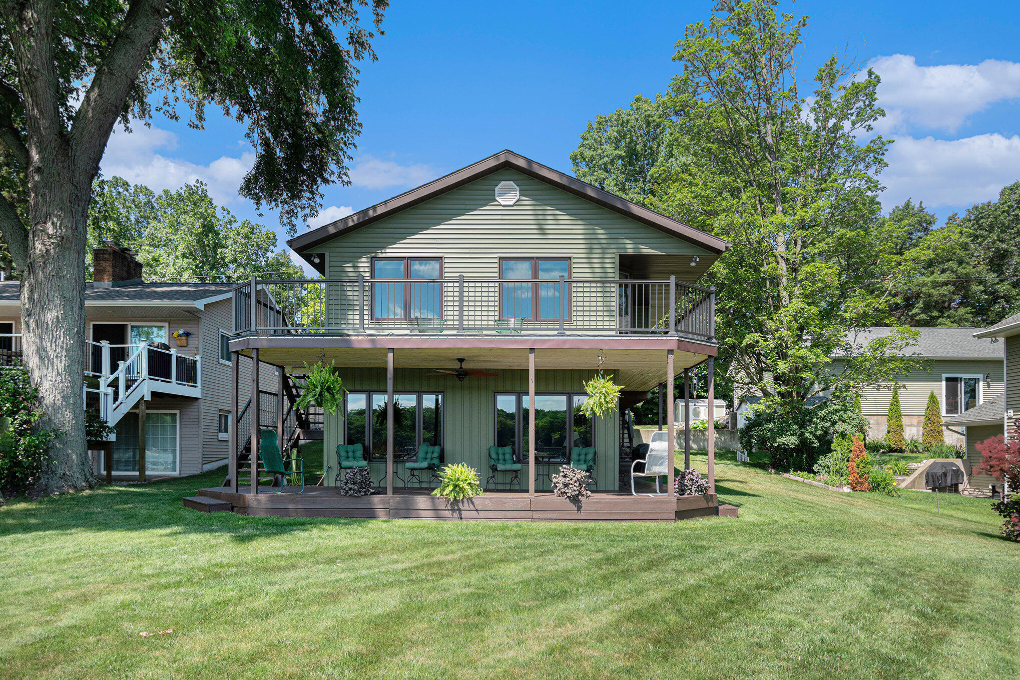 13024 S Lake Breeze Drive