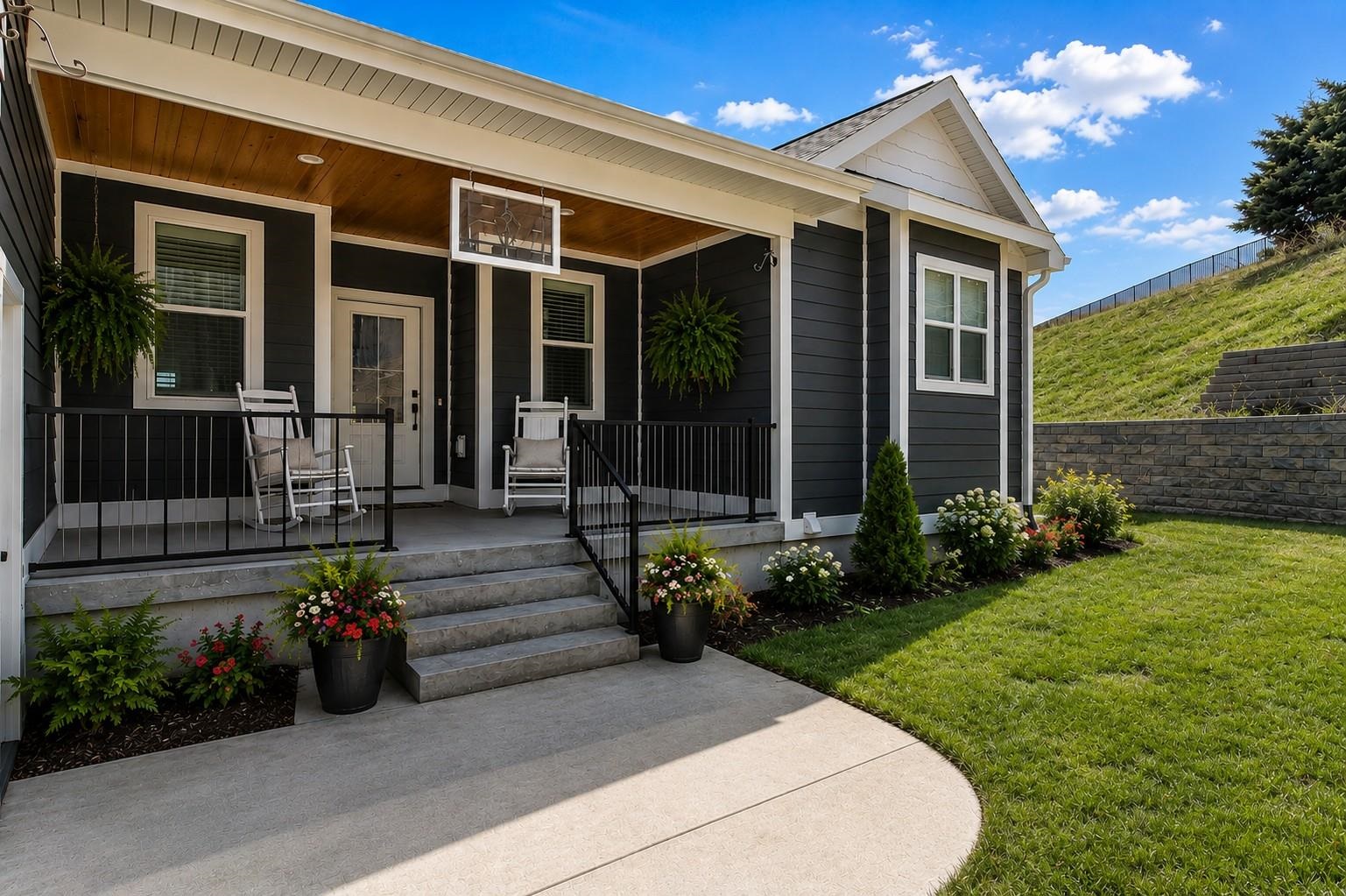 4245 Eagles View