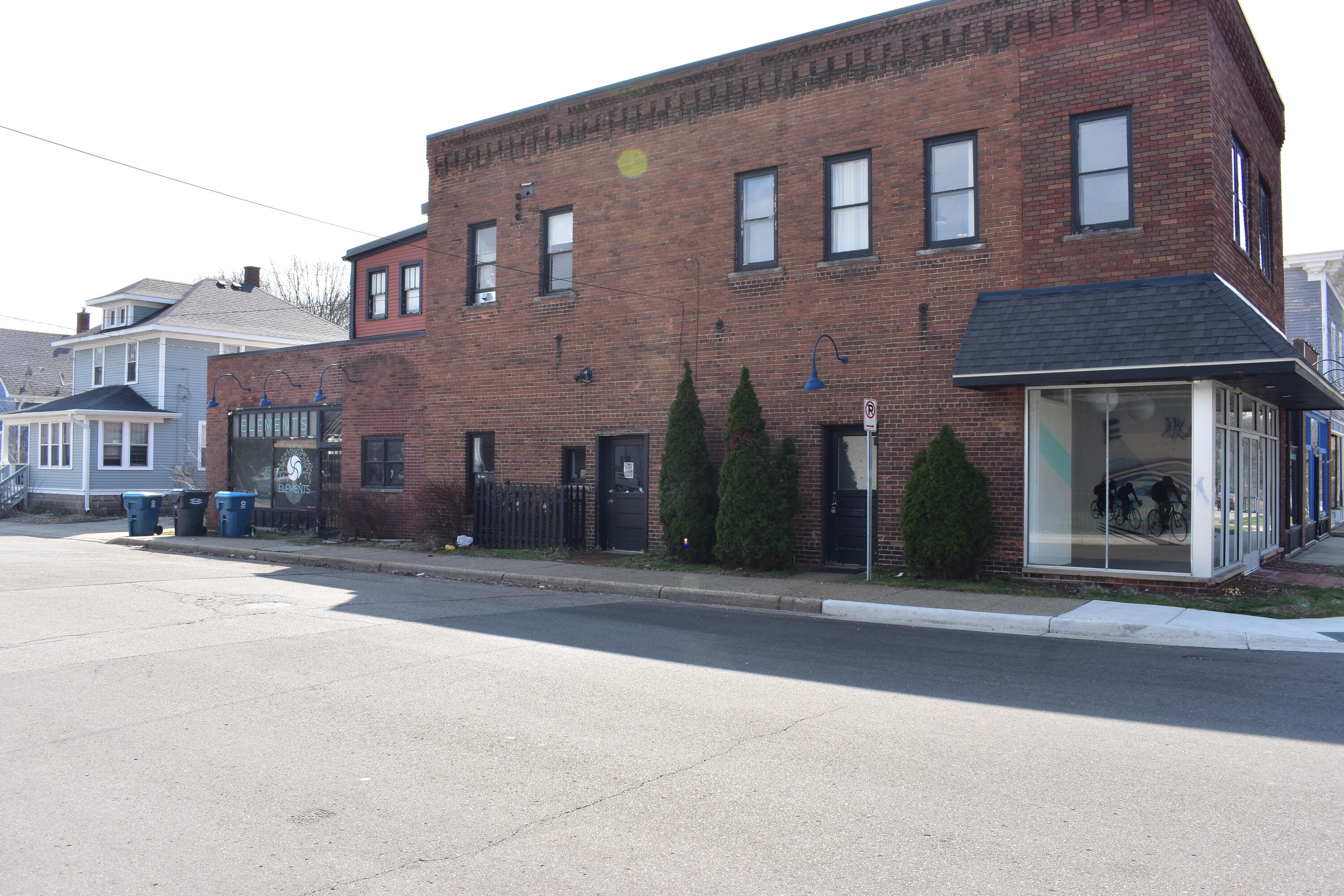 1301-1313 S Westnedge