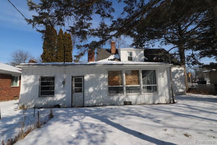 1909 Welch Boulevard