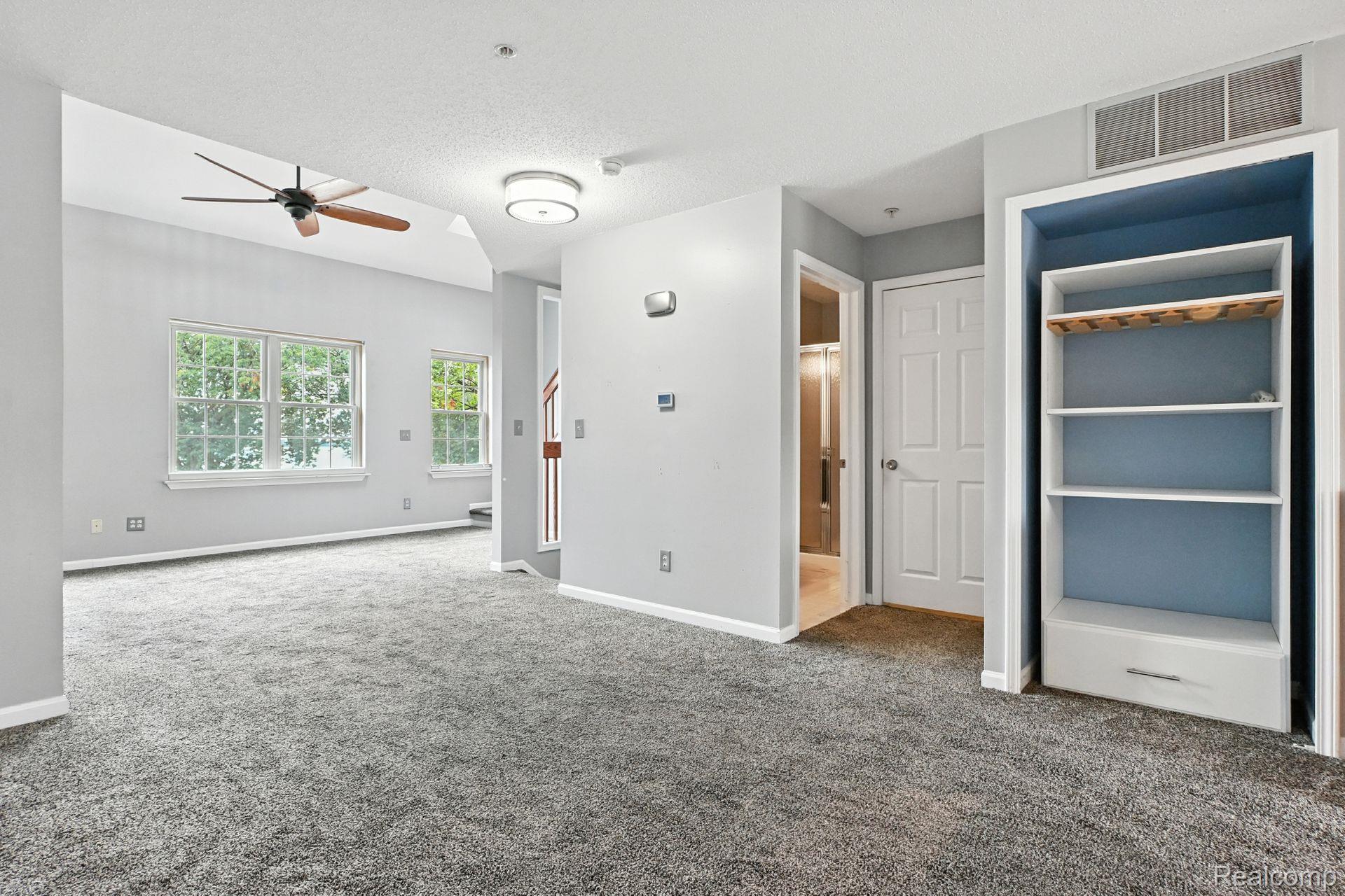2842 Van Alstyne