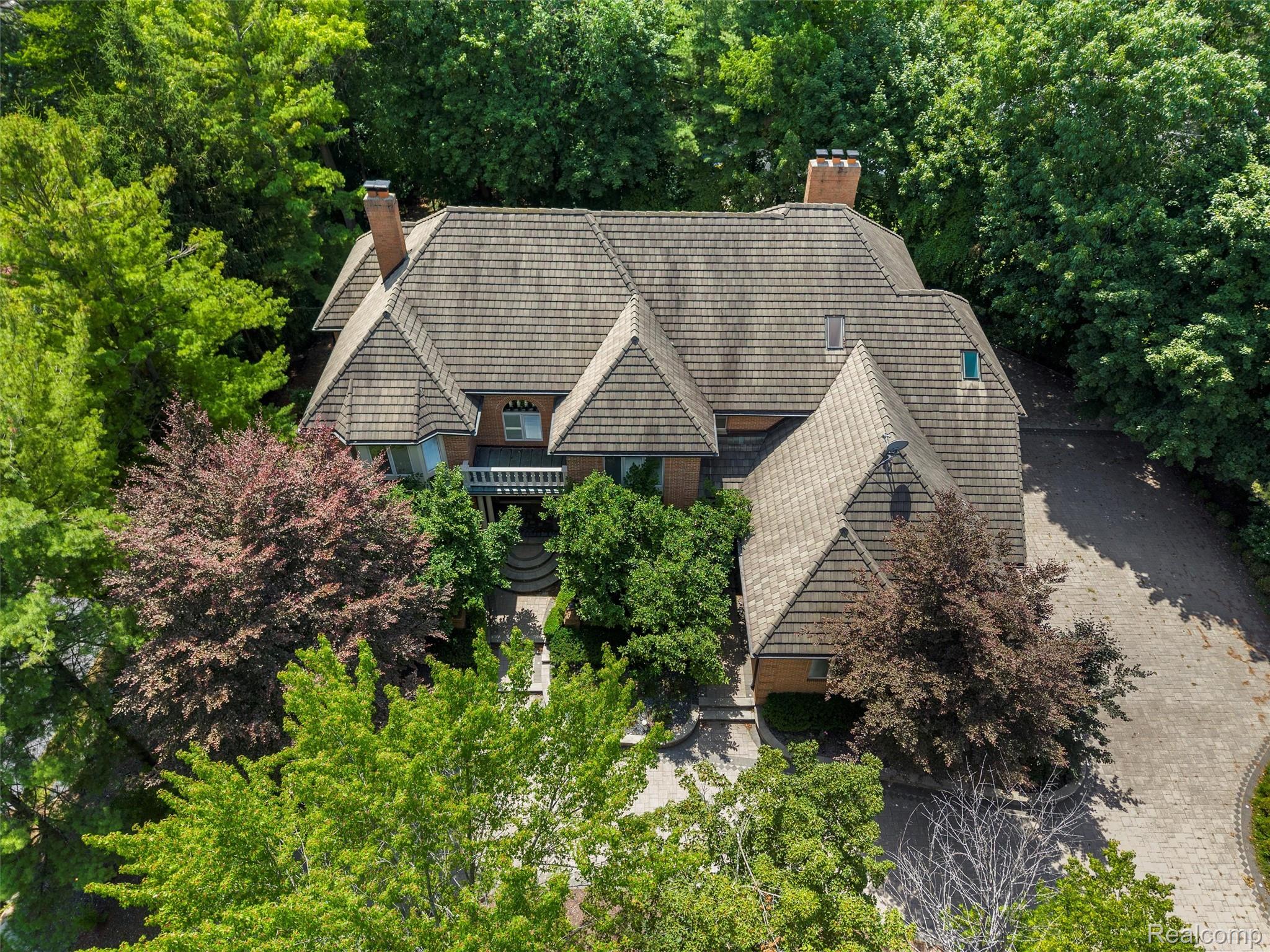 5148 CREST KNOLLS