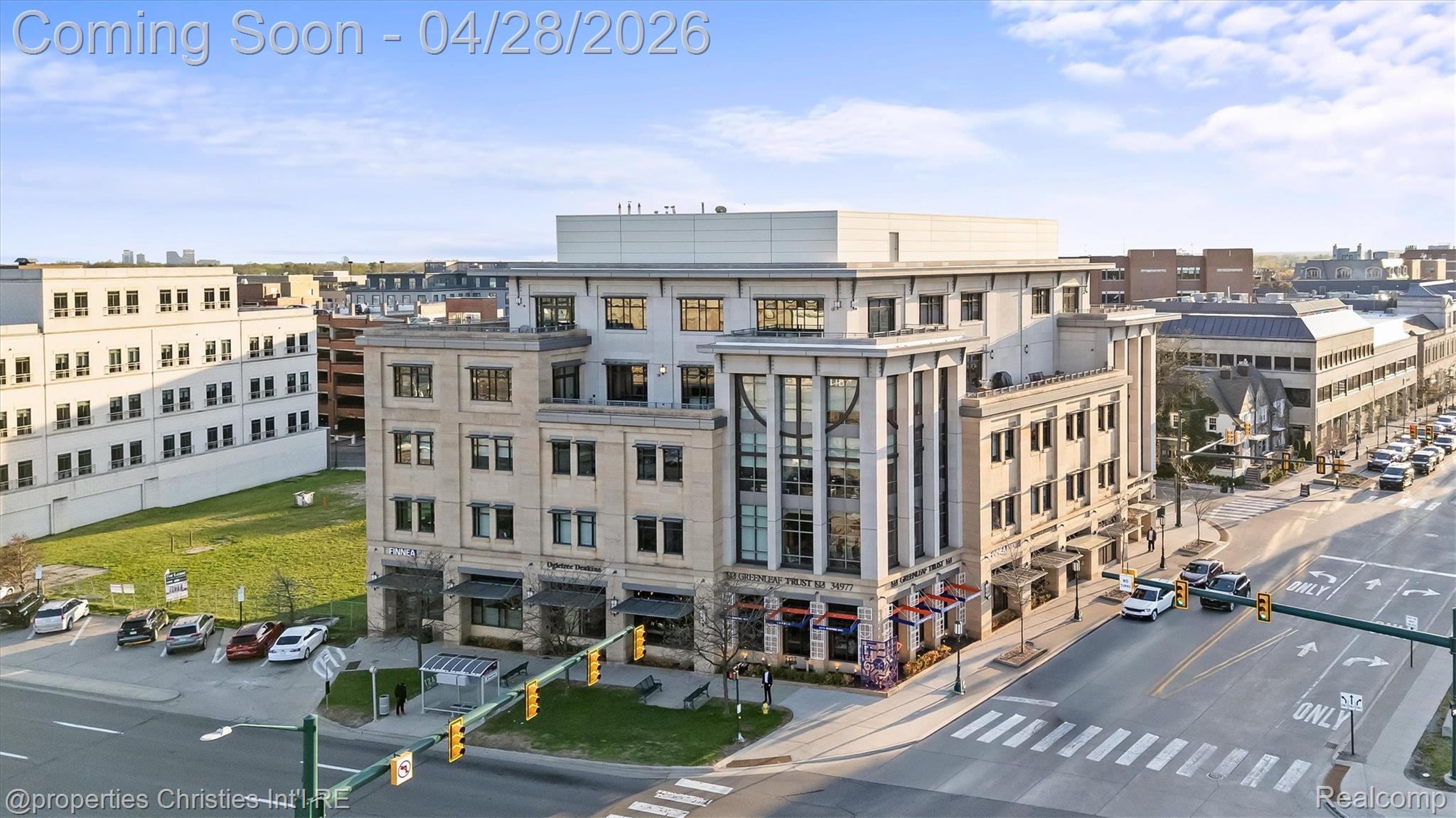 34977 Woodward Avenue 450