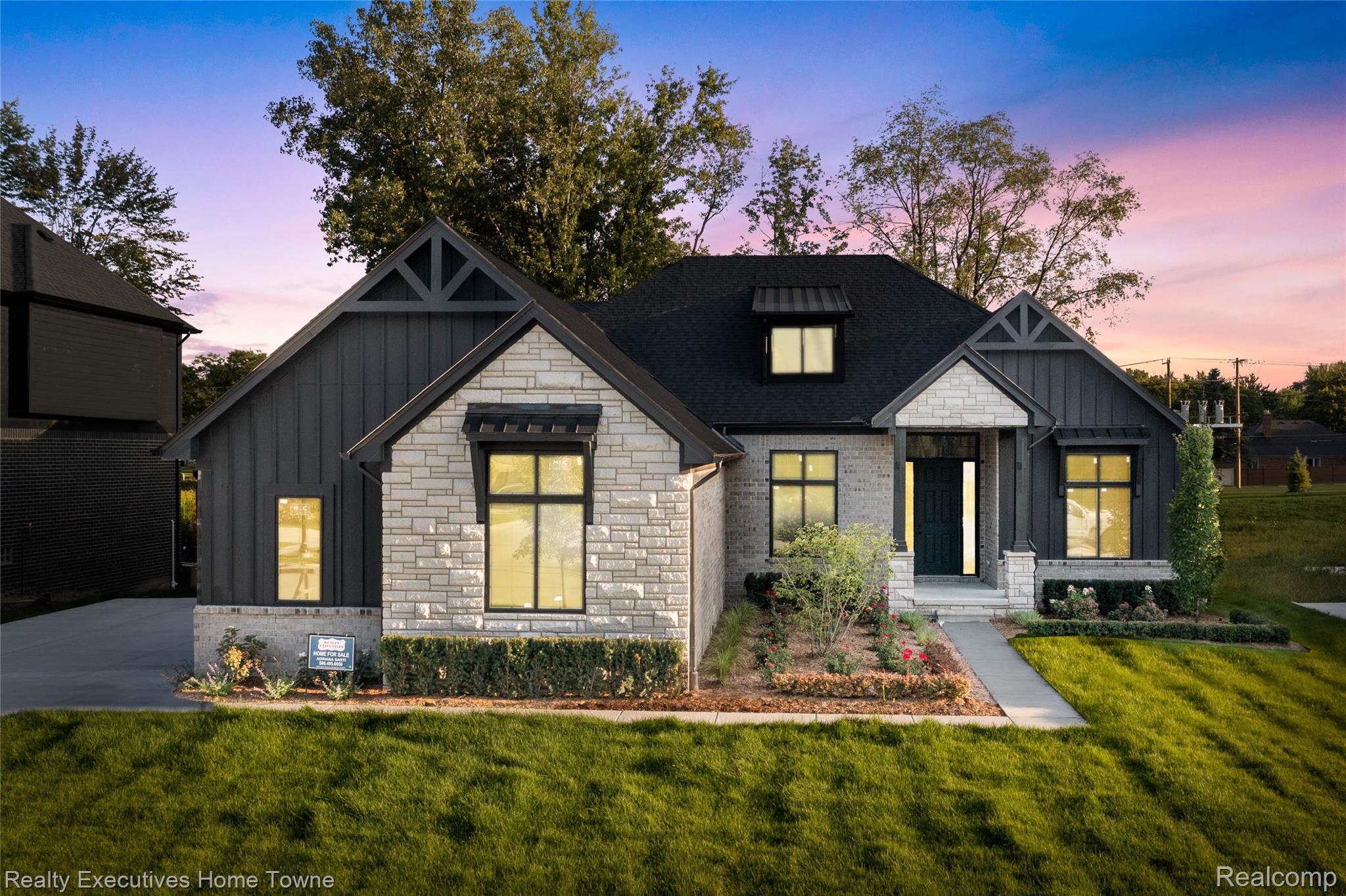 35071 WOODSIDE Drive