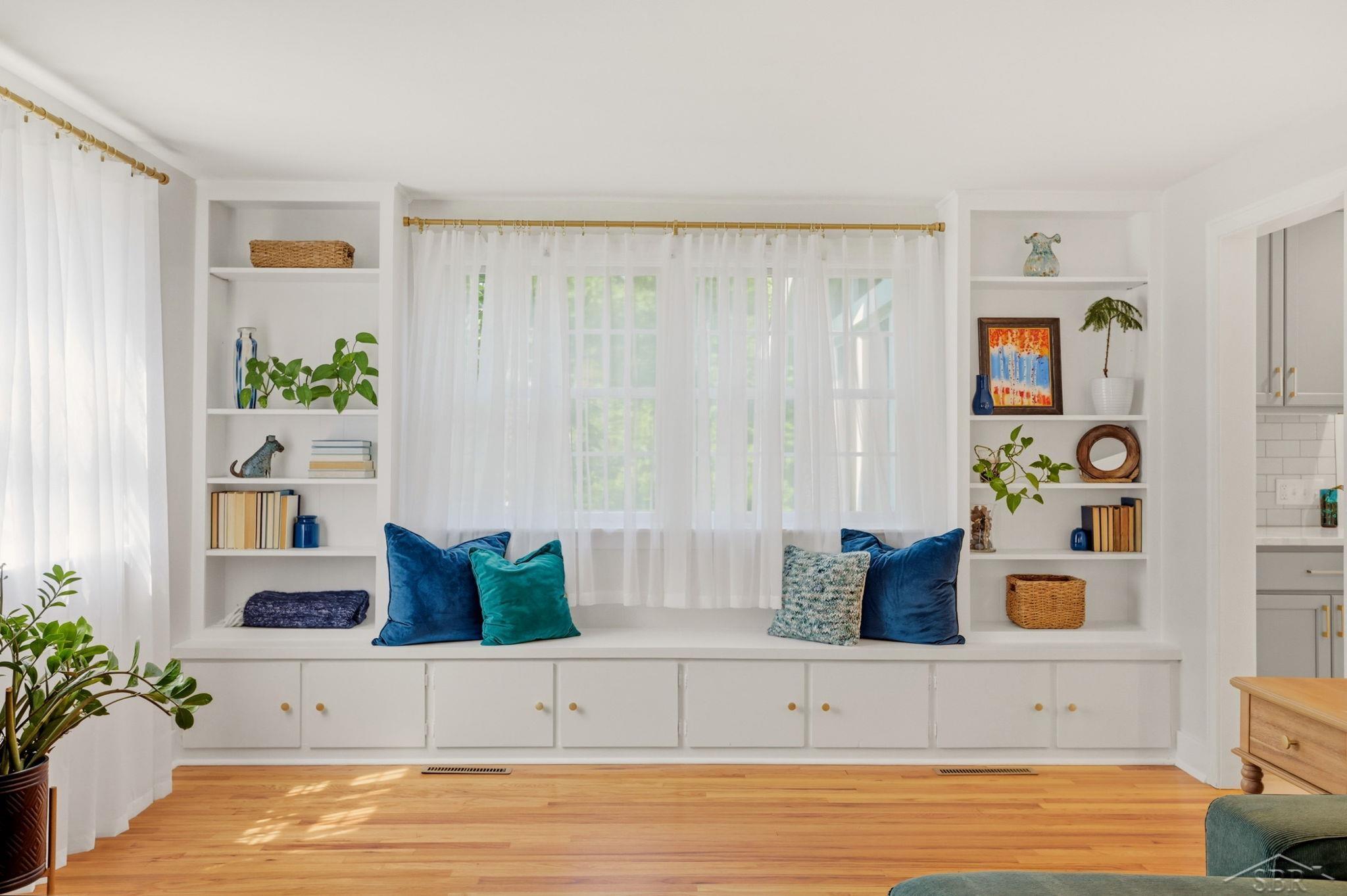 3707 Greenbrier Terrace